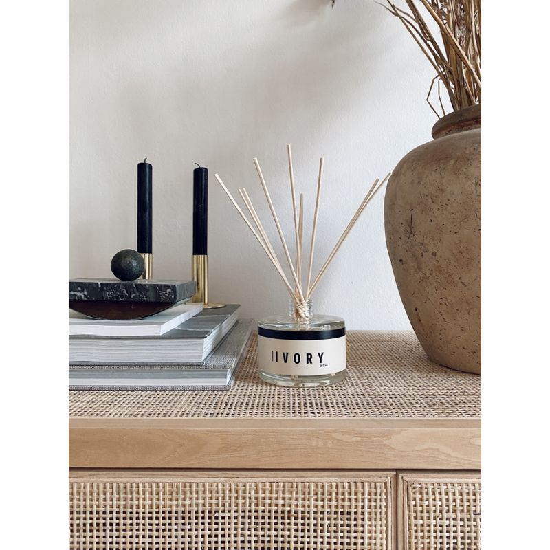 Fragrance sticks Ivory/ Humdakin