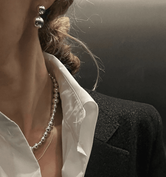 Bilde av  THE CAROLINE EARRINGS SILVER/ Liè Studio