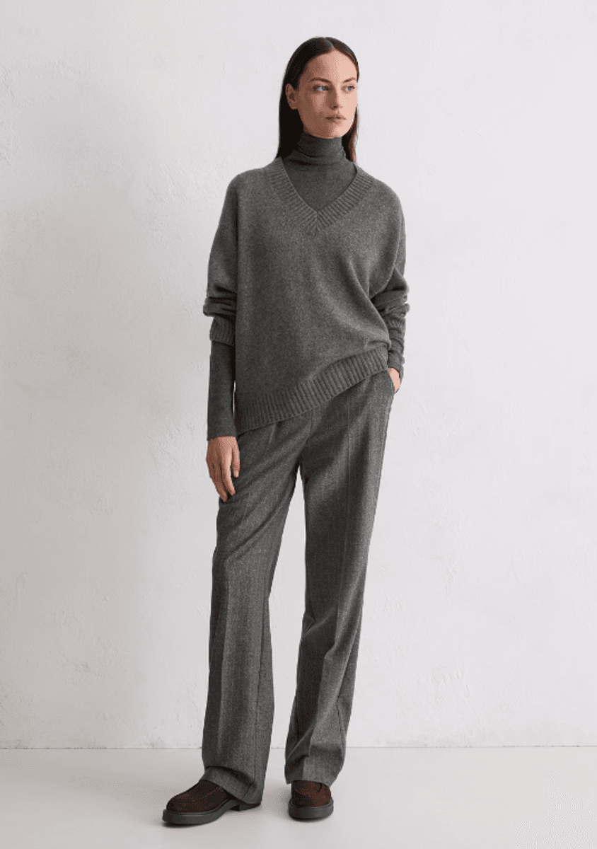 Relaxed V-neck sweater/ Marc O`Polo