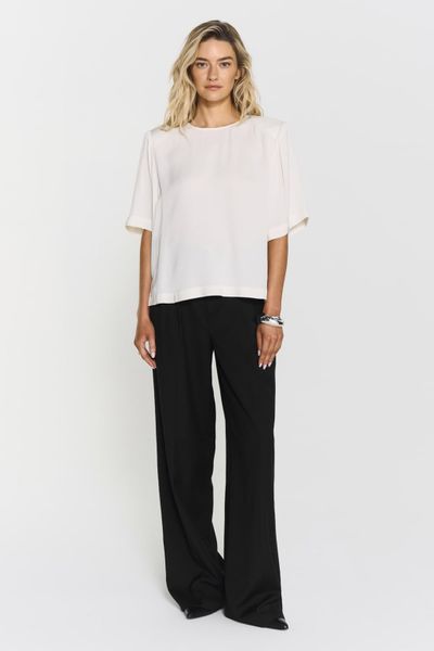 Hovedbilde Leonie Satin Tee Ivory/ Twist&Tango