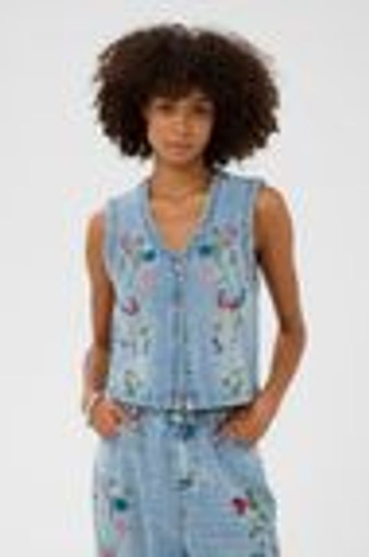 CUtiala Aniceta Embroidery Waistcoat/ Culture